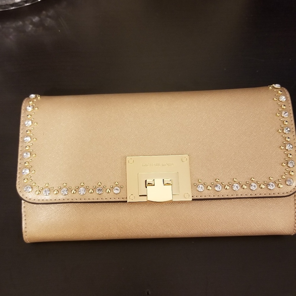 NWT MICHAEL KORS Tina Leather Small Clutch